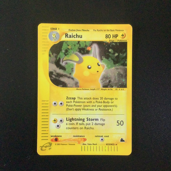 *Pokemon Skyridge - Raichu - H25/H32 - As New Holo Rare card